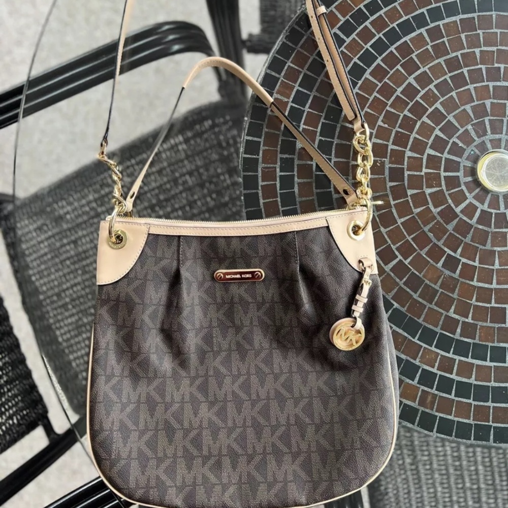 Michael Kors Large Jet Set Purse